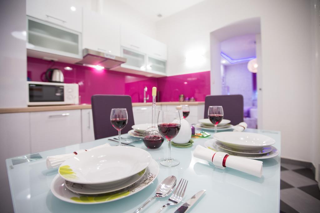 Apartment Center Four Stars ซาเกร็บ ภายนอก รูปภาพ